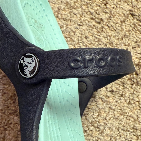 CROCS Women's Black and Mint Sandals Size 9 EUC - Picture 4 of 13